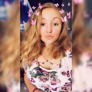 Meet your Posher, Noelle